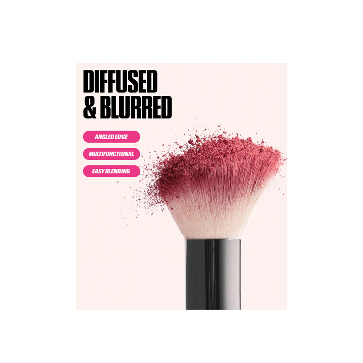 Huda Beauty Diffusing Cheek Brush | Makeup Tools and Brushes – Feel22Egypt